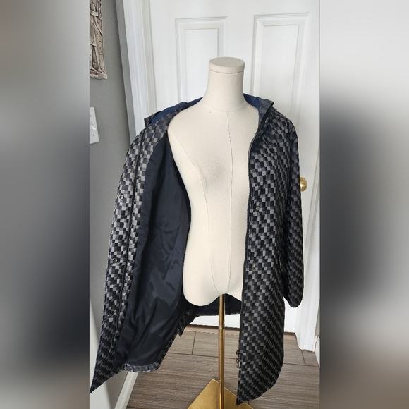 Armani Collezioni Patterned Rain Coat - Size 8 - Picture 12 of 14